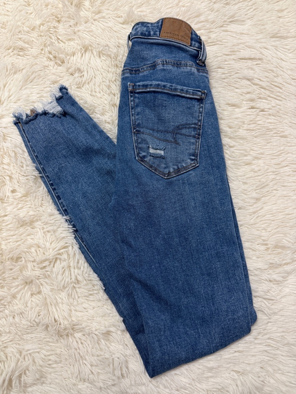 American Eagle Outfitters Hi-Rise Jegging with Raw Hem